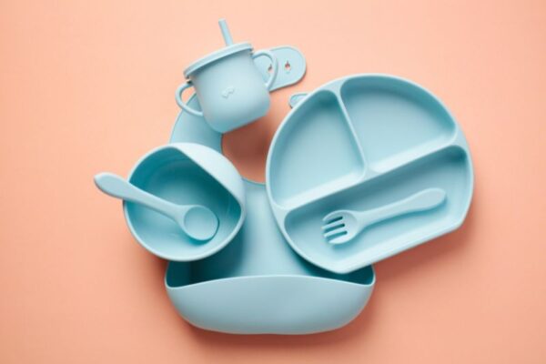 silikonové dětské nádobí