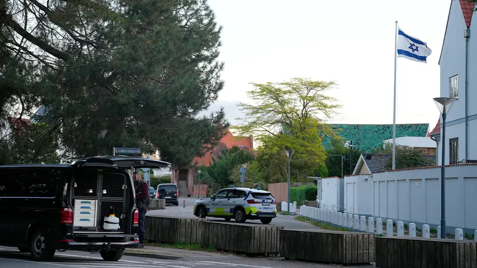 Dva odsouzeni za terorismus v Dánsku za útok granátem u izraelské ambasády