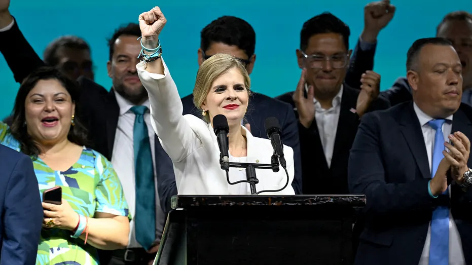Kdo je populistický konzervativní prezident v Kostarice?