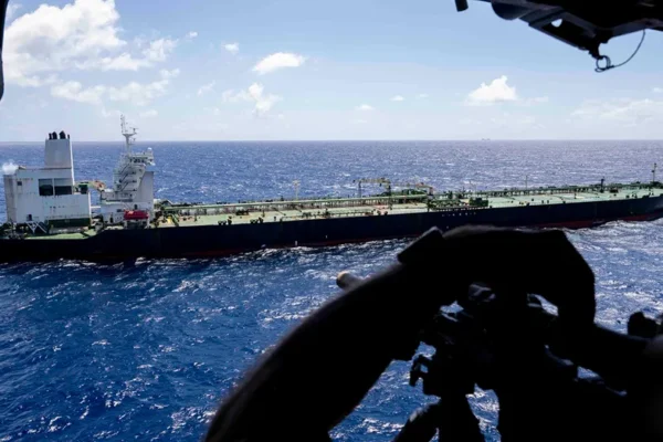 Americké síly zadržely další uprchlický tanker v Indickém oceánu