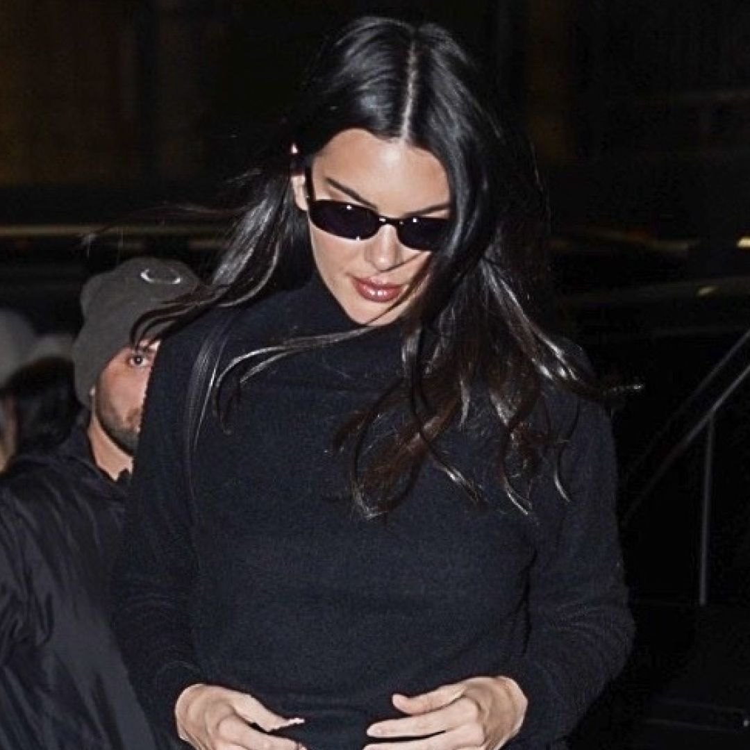 Kendall Jenner na Milan Fashion Week: Elegantní trend plochých bot pro rok 2026