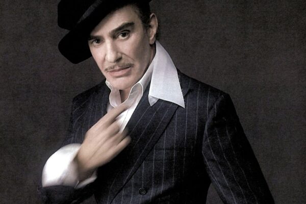 Dokonce i Zara má ‚archiv’—John Galliano mu dává nový vzhled