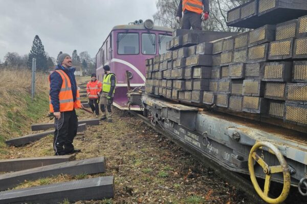 Úzkokolejka na Vysočině se znovu otevírá po dlouhé pauze