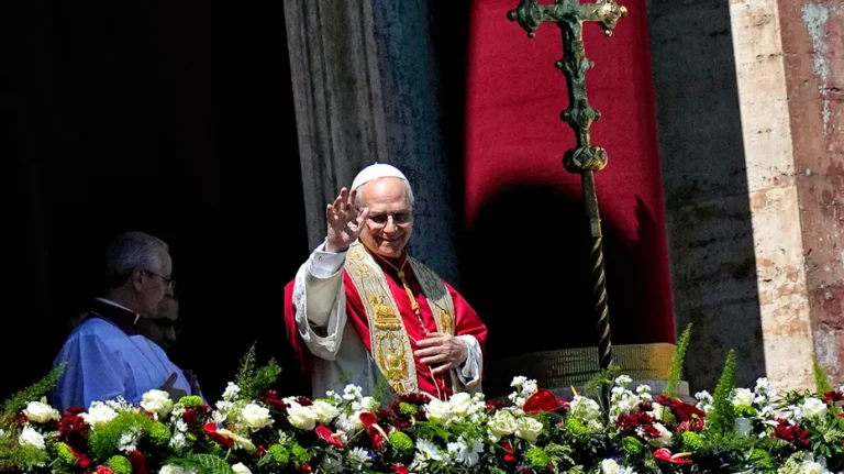 Papež Lev XIV. vyzývá k míru a varuje před rostoucí lhostejností k válce