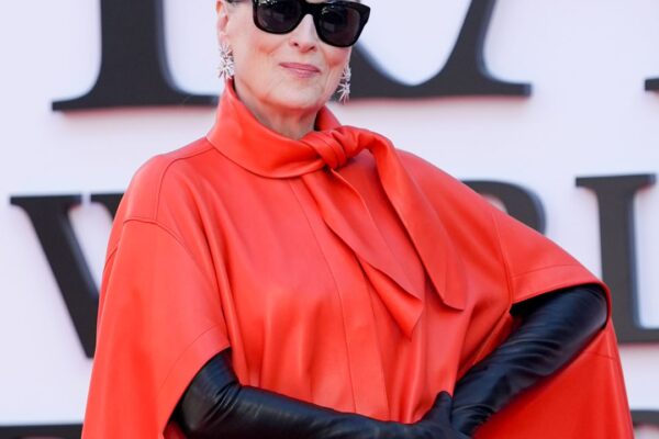 Jak premiérové outfity Meryl Streep pro ‚Devil Wears Prada 2‘ překročily hranice ‚kostýmu Mirandy‘