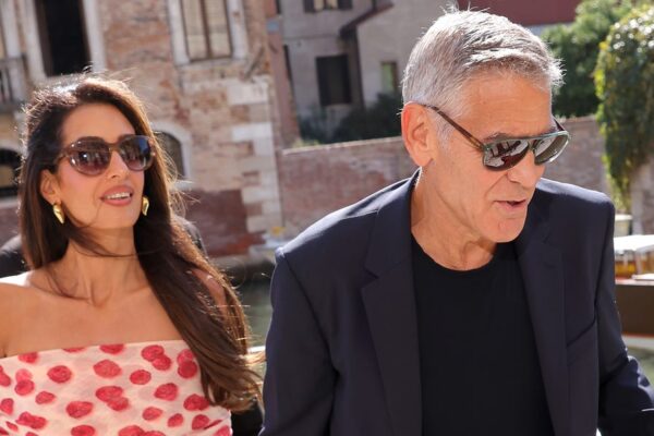 Amal Clooney ztělesňuje