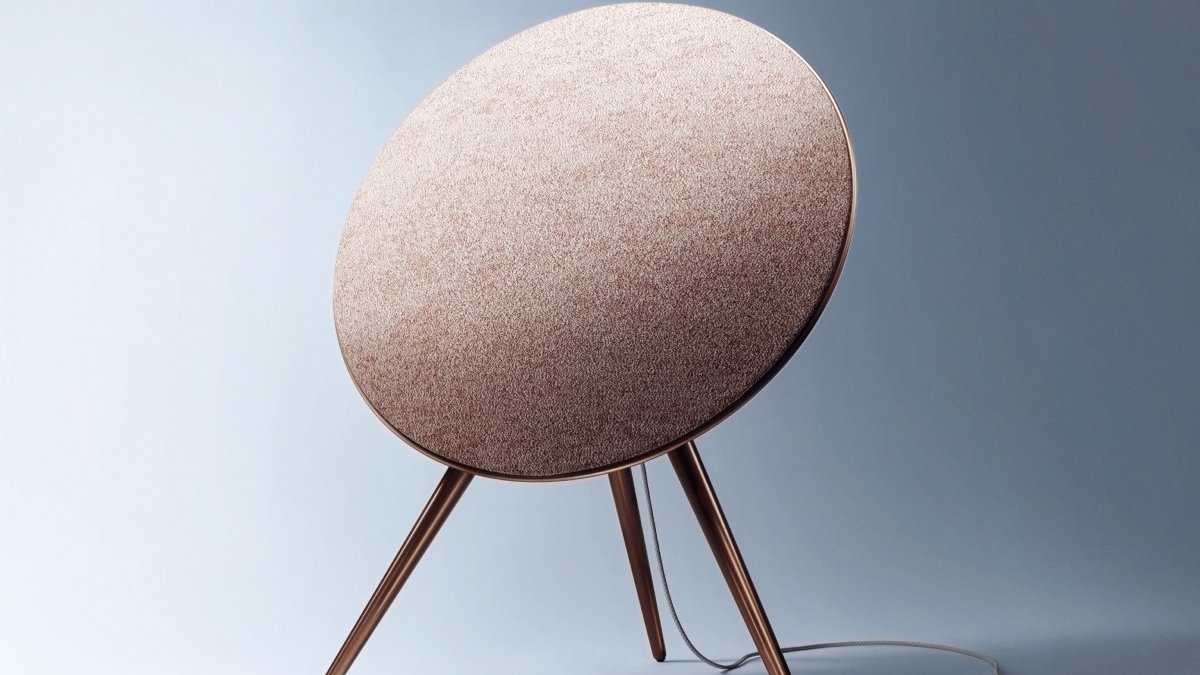 Bang & Olufsen Beosound A9 s potahem Woolscape v odstínu Mineral Red