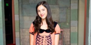 Olivia Rodrigo oslavuje