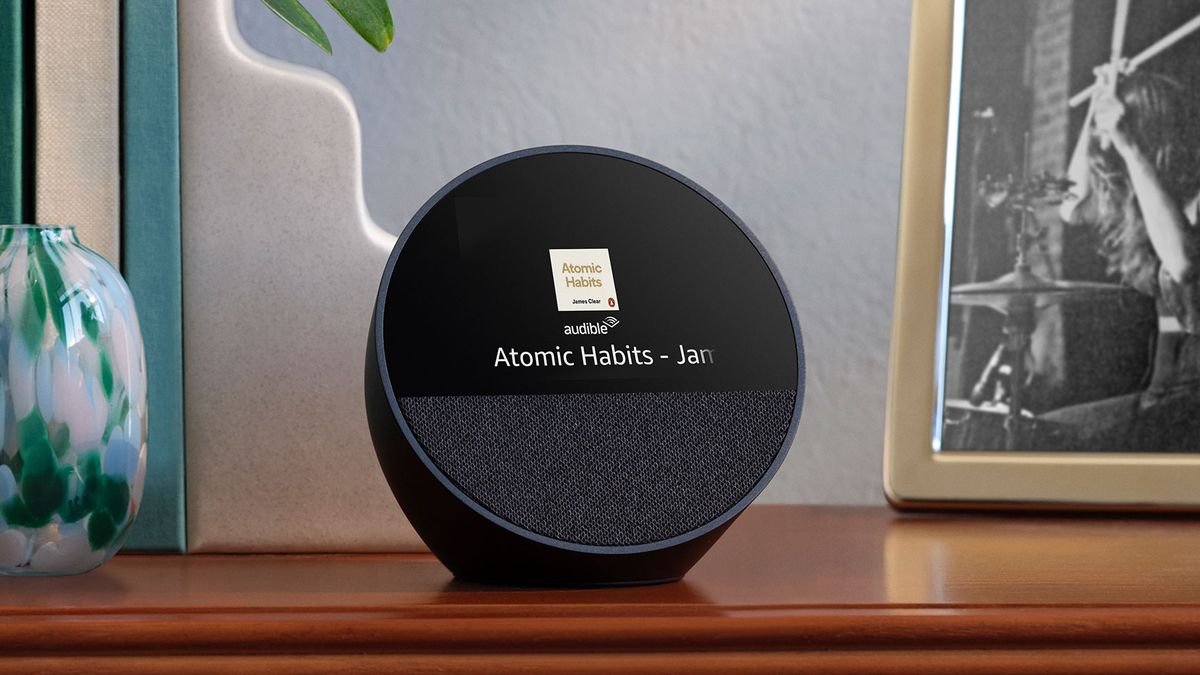 Amazon Echo Spot v domácím prostředí
