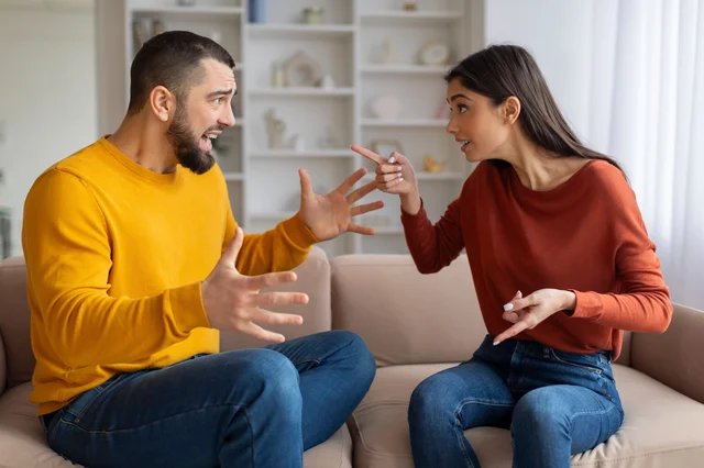 Blíženci vás možná nepřesvědčí silou, ale slovy rozhodně ano. Než si stačíte připravit protiargument, mohou mít připravenou celou zásobu dalších.