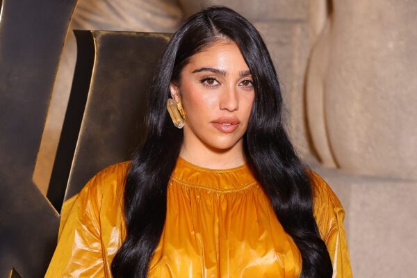 Lourdes Leon: stínu