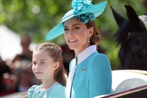 Princezna Kate a Charlotte: Nečekaná jízda metrem v Londýně